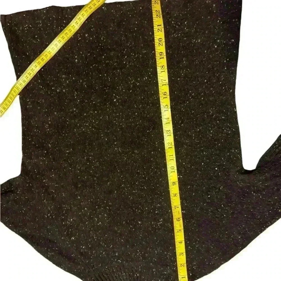 Jones New York Merino Wool Blend Turtle Neck Short Sleeve Sweater. - Picture 8 of 11